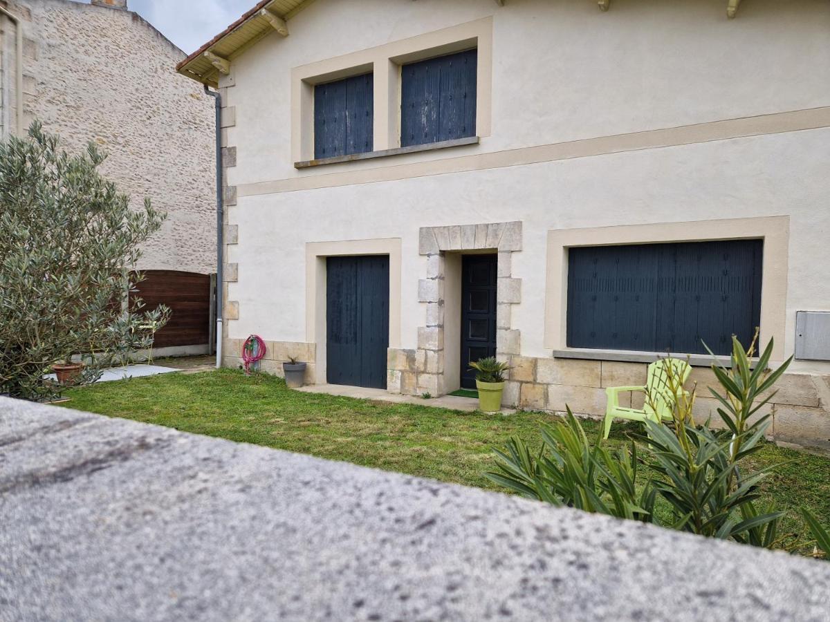 Maison Typique Royannaise Dans Un Quartier Calme Esterno foto